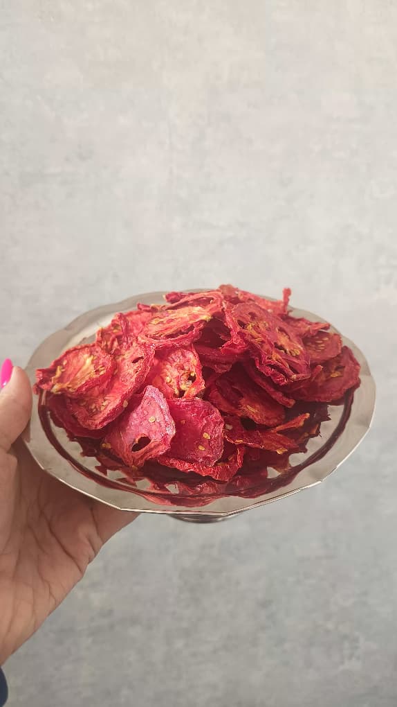 خرید گوجه خشک عمده از اصفهان